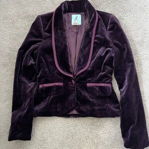 MARCIANO Woman’s Velvet Jacket
